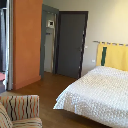 Nocleg ze śniadaniem La Maison Du Moulin A Vent 4*