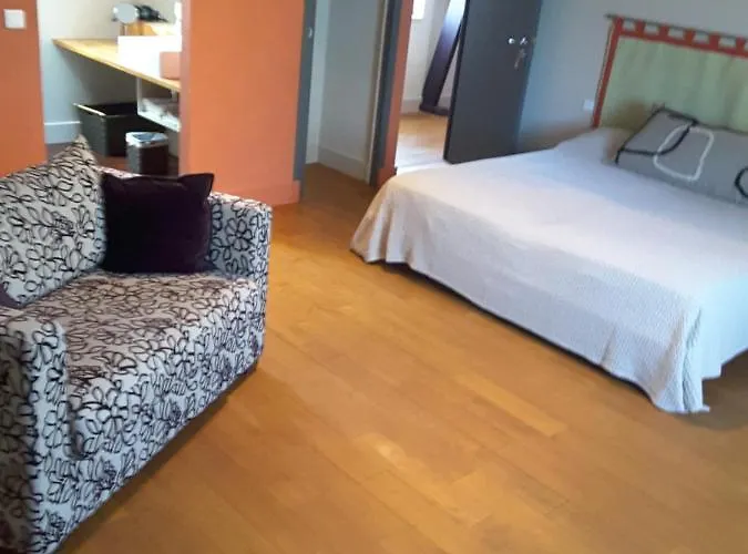 La Maison Du Moulin A Vent Bed & Breakfast 4*